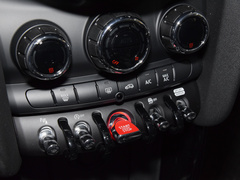 2023款 1.5T COOPER 艺术家