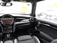 2023款 2.0T COOPER S 赛车手