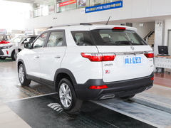 2022款 1.5L 舒适型客车(螺旋簧)8座