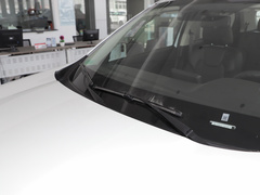 2022款 1.5L 舒适型客车(螺旋簧)8座