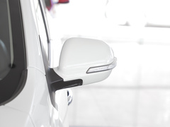 2022款 1.5L 舒适型客车(螺旋簧)8座