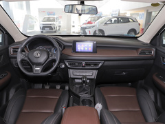 2022款 1.5L 舒适型客车(螺旋簧)8座