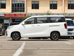 2022款 1.5L 舒适型客车(螺旋簧)7座