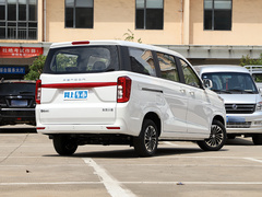 2022款 1.5L 舒适型客车(螺旋簧)7座