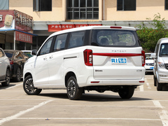 2022款 1.5L 舒适型客车(螺旋簧)7座