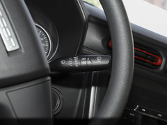 2022款 1.5L 舒適型客車(螺旋簧)7座