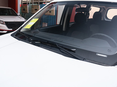 2022款 1.5L 舒适型客车(螺旋簧)5座