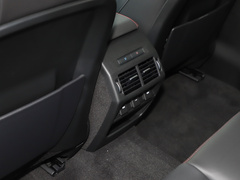 2022款 改款 249PS R-Dynamic SE 性能科技版 5座
