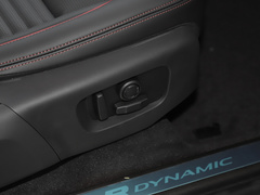 2022款 改款 249PS R-Dynamic SE 性能科技版 5座