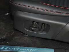 2022款 改款 249PS R-Dynamic SE 性能科技版 5座
