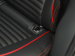 2022款 改款 249PS R-Dynamic SE 性能科技版 5座