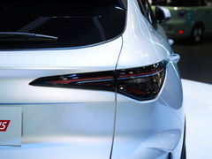 2023款 1.5T DCT先锋型