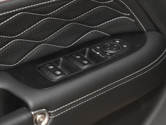 2022款 2.0T 边境限定版