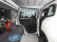 2022款 1.5T DCT两驱边牧版
