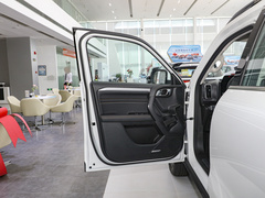 2022款 1.5T DCT两驱边牧版
