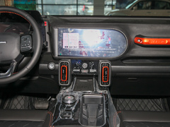 2022款 1.5T DCT两驱马犬版