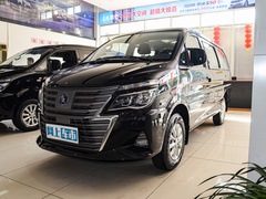 2022款 普通版 基本型 9座