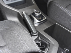 2022款 普通版 基本型 9座