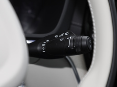 2023款 T8 插电混动 长续航四驱智雅豪华版