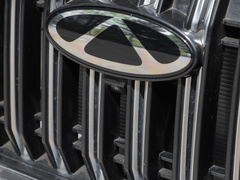 2023款 400T 两驱领先版 5座