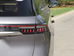 2023款 400T 两驱领先版 5座