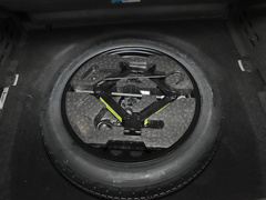2023款 400T 两驱领先版 5座
