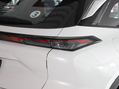 2022款 1.5T DCT魔镜版