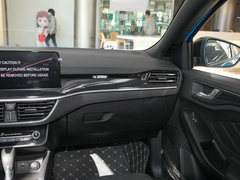 2022款 两厢 EcoBoost 180 自动S版