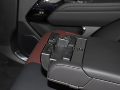 2023款 P400 Dynamic SE
