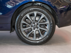 2023款 P400 Dynamic SE