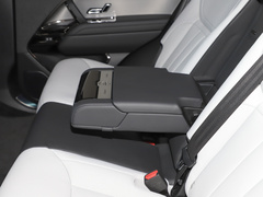2023款 P400 Dynamic SE