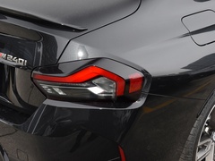 2023款  M240i