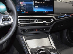 2023款  M240i