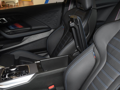 2023款  M240i