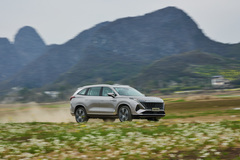 2023款 2.0T 两驱舒享版