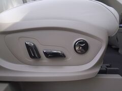 2023款 2.0T 两驱舒享版
