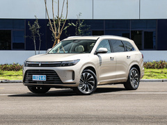 2022款 1.5T 增程式 四驱豪华版