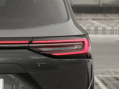 2022款 1.5T 增程式 四驱豪华版