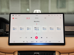 2022款 1.5T 增程式 四驱豪华版