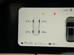 2022款 1.5T 增程式 四驱豪华版