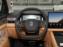 2022款 1.5T 增程式 四驱豪华版
