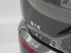 2022款 1.5T 增程式 四驱豪华版