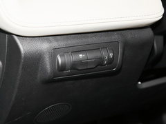 2022款 PLUS 功夫熊猫联名版 1.5T CVT品智型