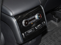 2022款 3.0T V6 四驱尊享版