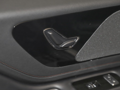 2022款 3.0T V6 四驱尊享版