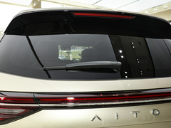 2022款 1.5T 增程式 四驱旗舰版