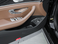 2022款 三次改款 E 300 L 时尚型 运动轿车 