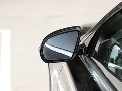 2022款 三次改款 E 300 L 豪华型 轿车 