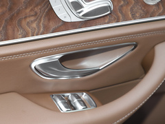 2022款 三次改款 E 300 L 豪华型 轿车 