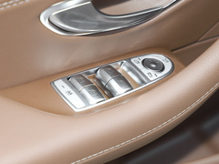 2022款 三次改款 E 300 L 豪华型 轿车 